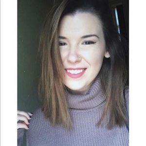 Meet Your Posher, Nicole!